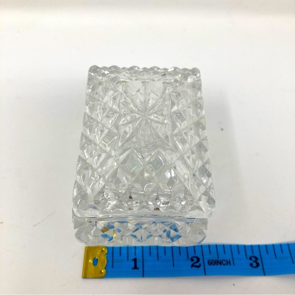 Small Crystal Box with Lid - Picture 9 of 9